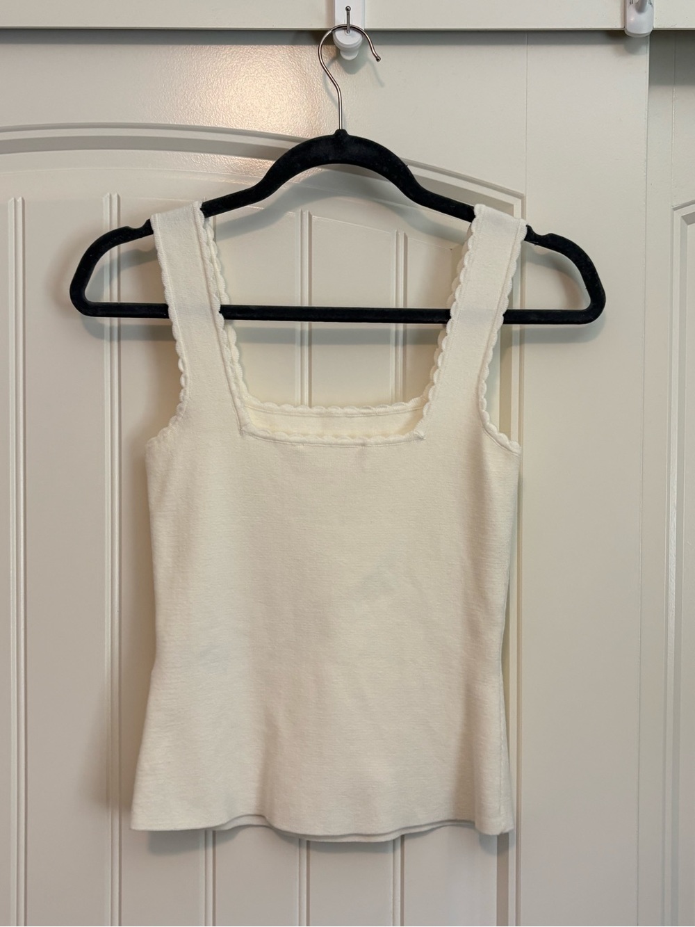 Sézane Luna top in ecru square neckline with scalloped edges size XS - Picture 5 of 6